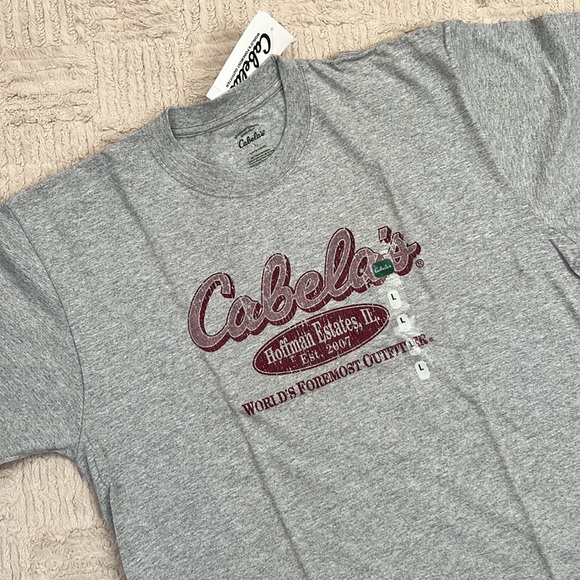 Cabela’s short sleeve crew neck t-shirt - New with tags - Picture 2 of 16